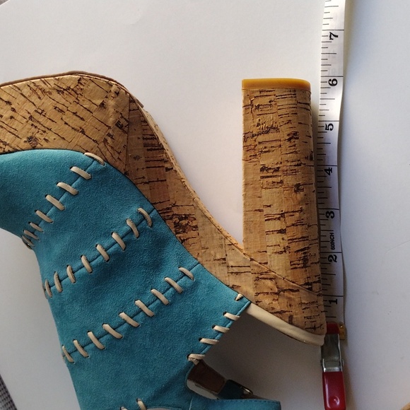 Kelsi Dagger turquoise suede platform high heels sandals 7.5 - Picture 14 of 15